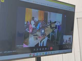 Flamante aula de informática polivalente en Louly