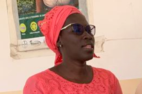 Helène Ngom – Comadrona y resp. maternidad
